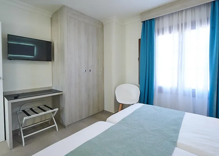 Готель Montana Club