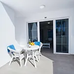 Montana Club פוארטו דל כרמן