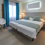 Готель Montana Club