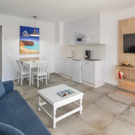 Montana Club Ξενοδοχείο 3*