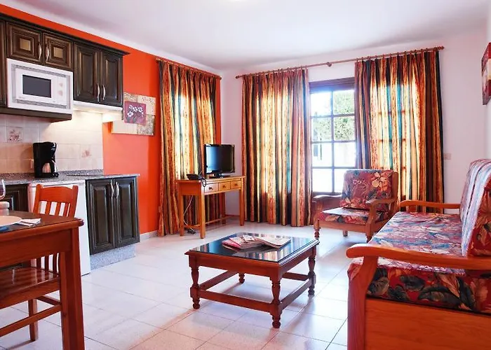 Montana Club بويرتو ذيل كارمين